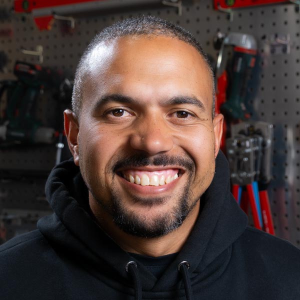 Niehus Fahrzeugbau GmbH Wunstorf Portraitfoto von Yassir